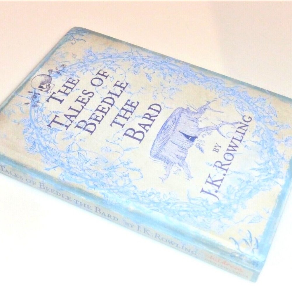 BK18 Tales of BEEDLE the Bard J.K. Rowling Children's Book Hardcover Copy